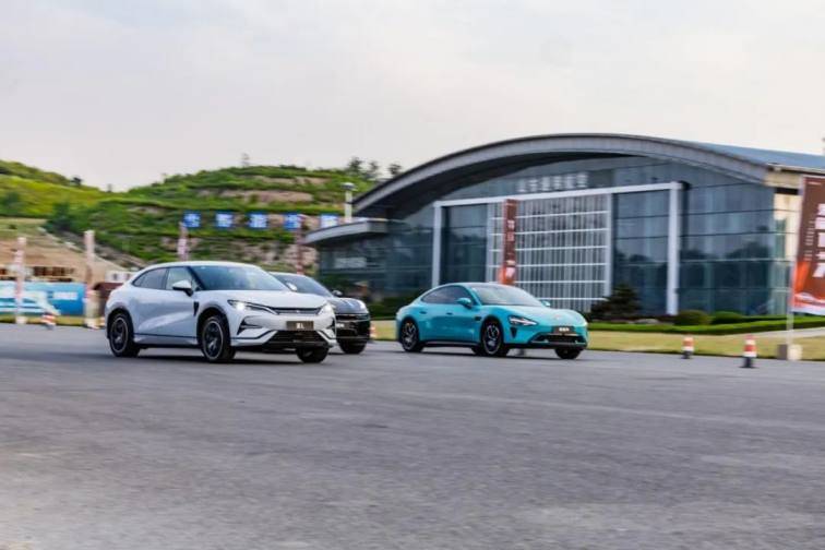 “先鋒1+1”解鎖B級先鋒獵裝SUV宋L的寶藏實力啦!