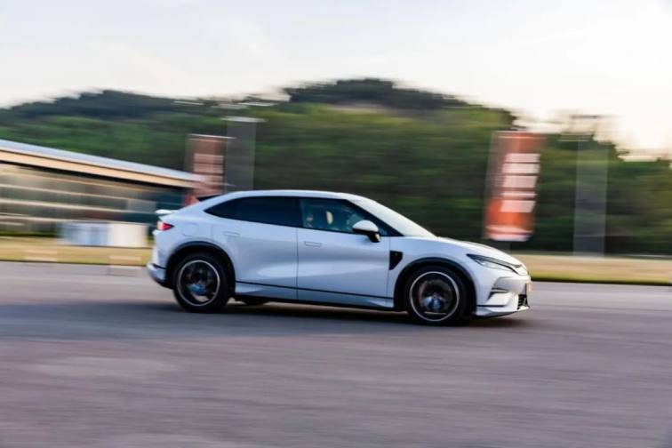 “先鋒1+1”解鎖B級先鋒獵裝SUV宋L的寶藏實力啦!