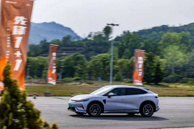 “先鋒1+1”解鎖B級先鋒獵裝SUV宋L的寶藏實力啦!