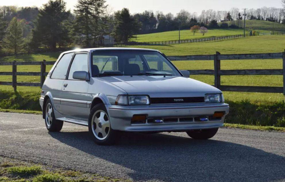 豐田卡羅拉新車亮相,外觀更帥操控升級,換上大屏幕