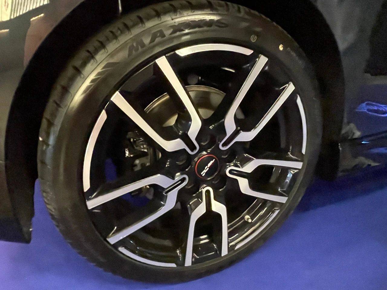 實(shí)拍純電動(dòng)MINI COOPER SE:什么是經(jīng)典的有效傳承?這就是