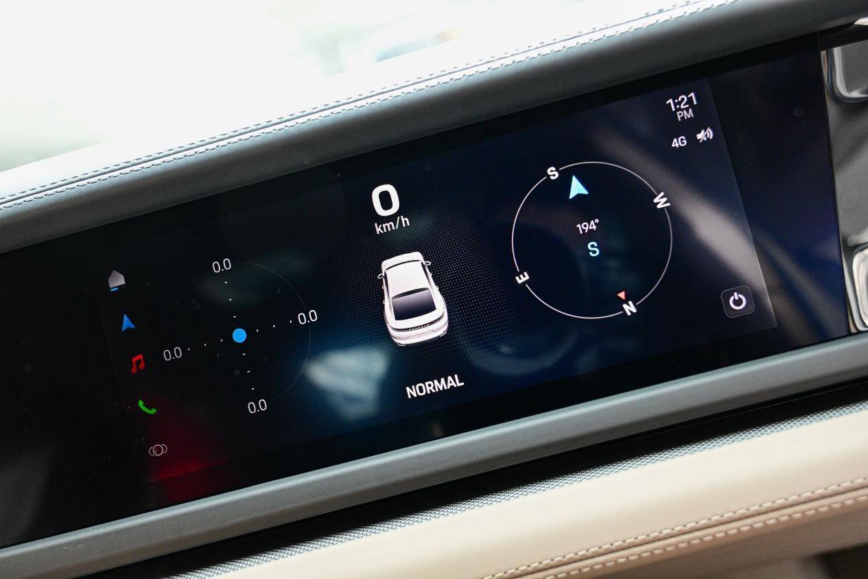 全新 Panamera 亮相長春汽開保時捷中心,誠邀深度試駕體驗