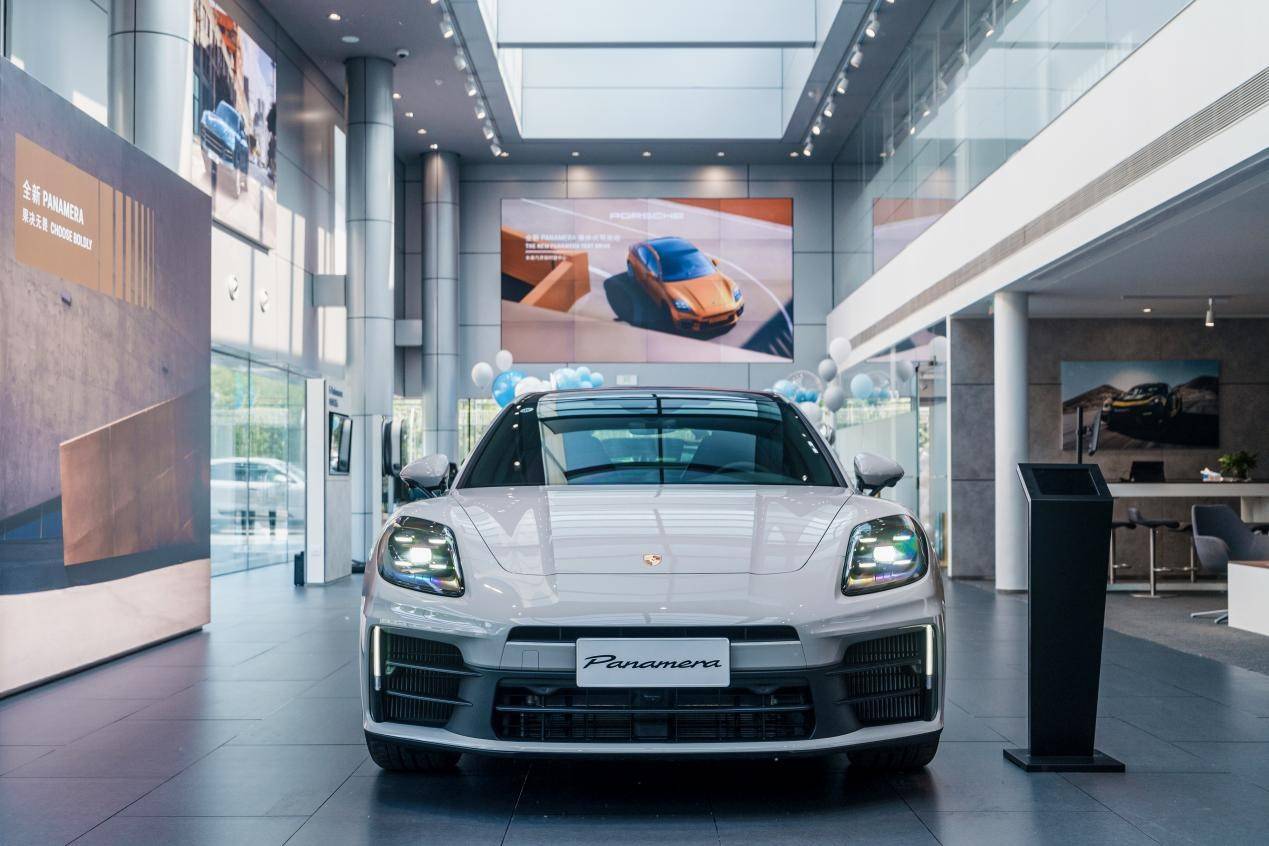 全新 Panamera 亮相長春汽開保時捷中心,誠邀深度試駕體驗