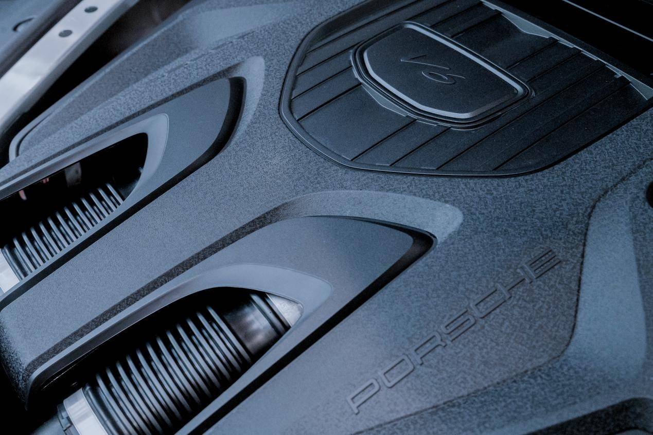 全新 Panamera 亮相長春汽開保時捷中心,誠邀深度試駕體驗