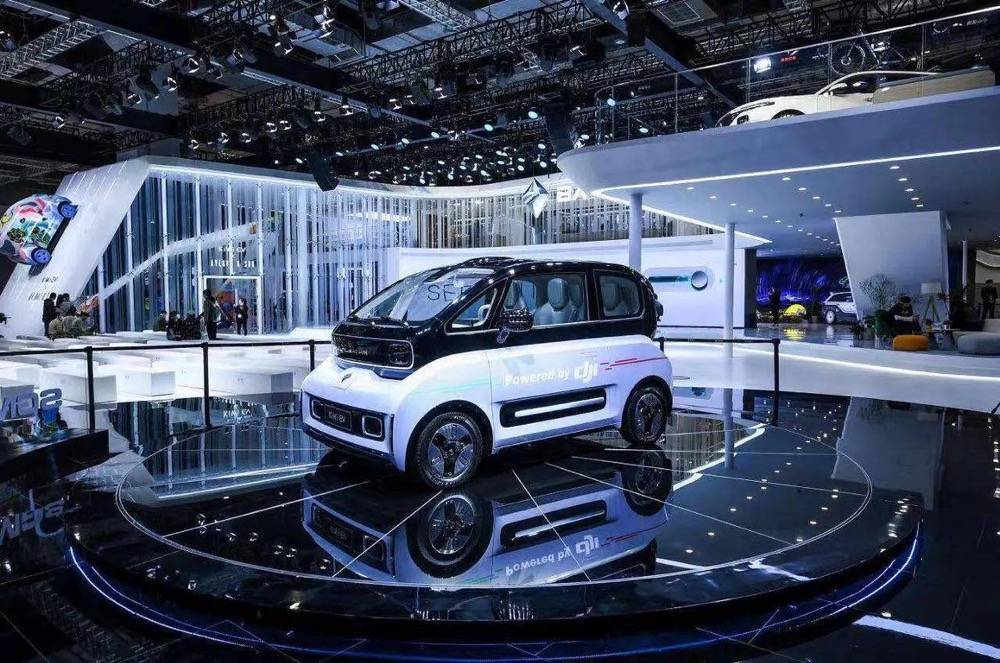 神車五菱,被困“性價比”