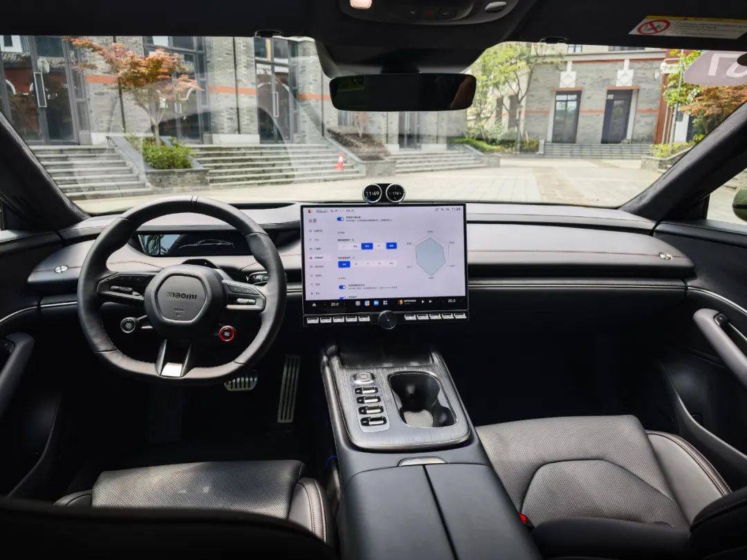 試駕小米SU7:拋開智能化不談,機械素質就能值30萬元?