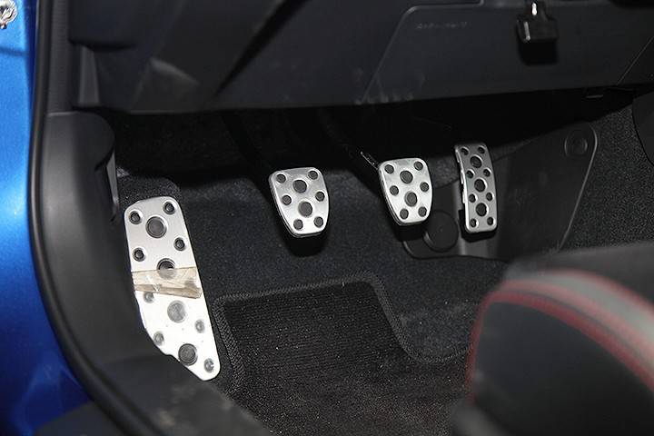 還是手動帶勁,試駕2024款斯巴魯BRZ