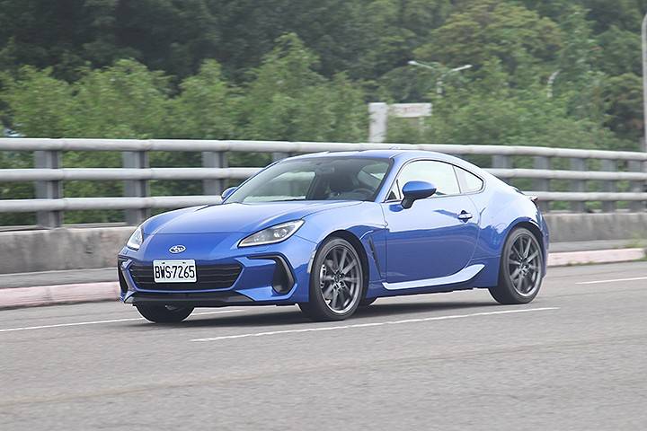 還是手動帶勁,試駕2024款斯巴魯BRZ