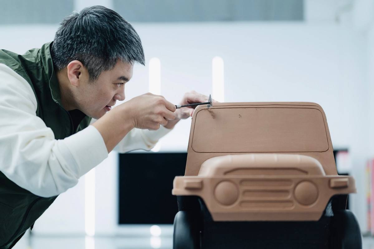 212一款車到一個品牌,中國越野車鼻祖煥新出發(fā)