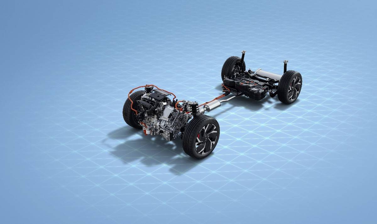 混動就選大馬力 蒙迪歐運動版上市廠商指導價20.98萬起