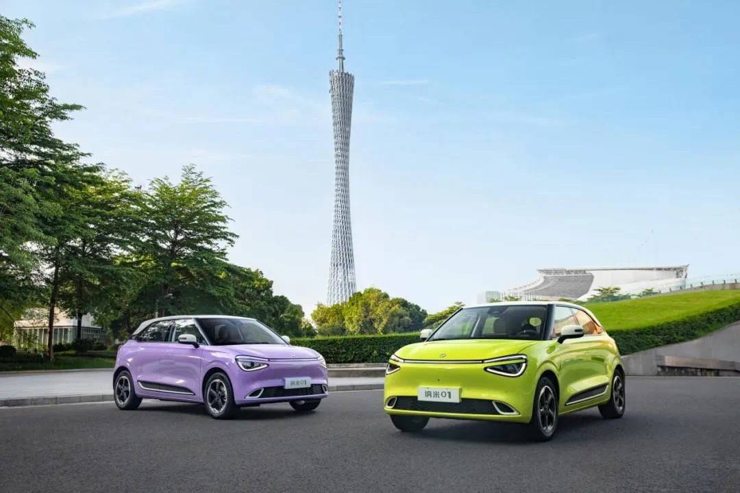 無邊框車門+十合一電驅(qū),納米01不就是我們想要的精致小車嗎?