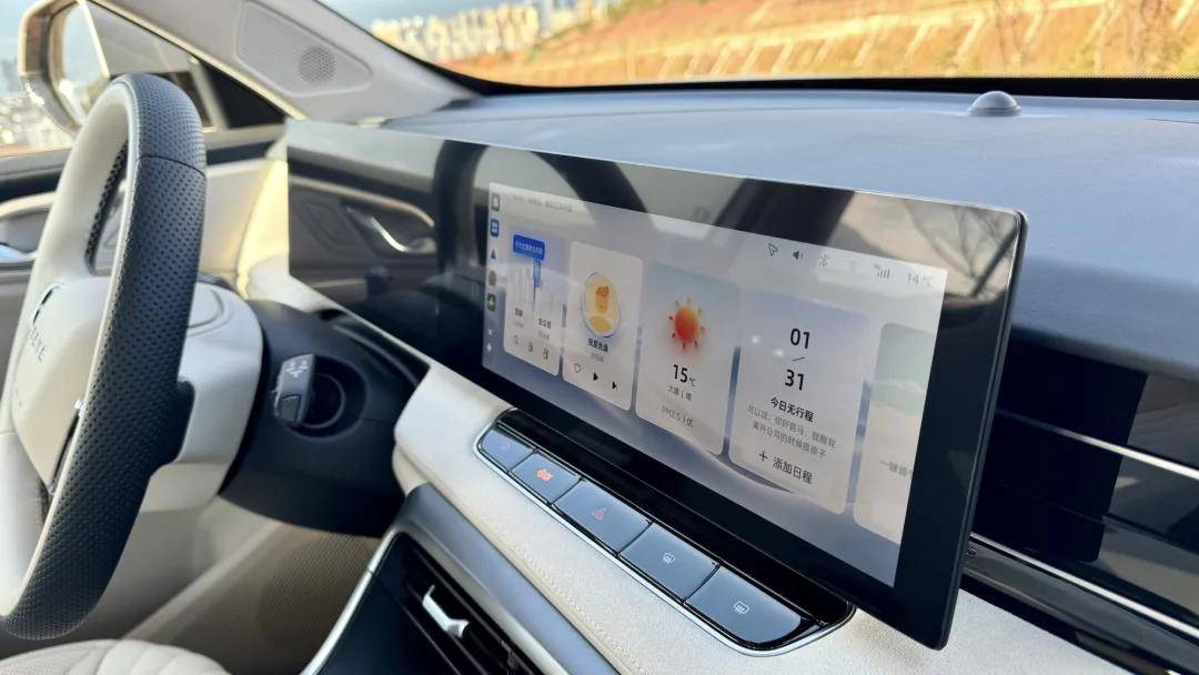誰才是10萬級混動SUV實力標桿?榮威D5X DMH對比宋Plus DM-i