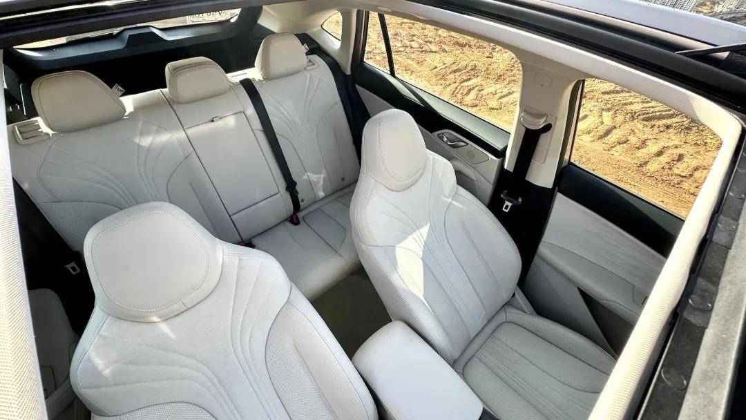 誰才是10萬級混動SUV實力標桿?榮威D5X DMH對比宋Plus DM-i