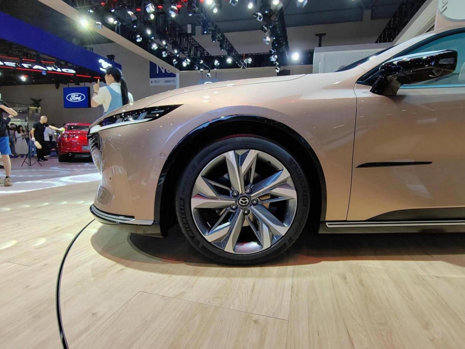 絕不“千人一面”,電動(dòng)化時(shí)代的馬自達(dá),EZ-6依然無(wú)法被模仿