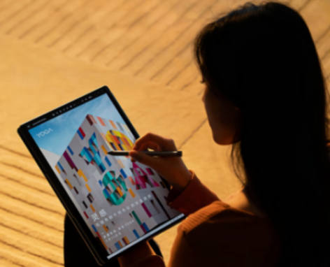 聯想YOGA Book 9i AI元啟雙屏翻轉本首銷,17999元