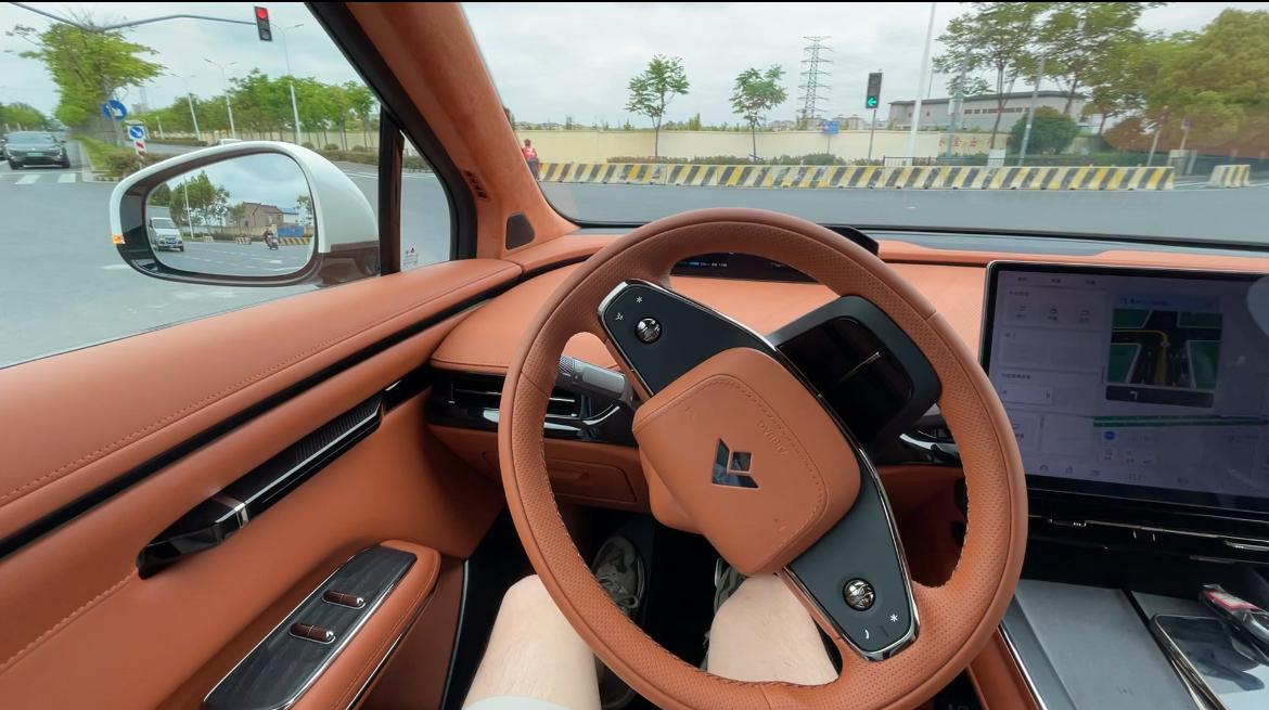 2024款昊鉑HT/GT:讓智駕不再千篇一律