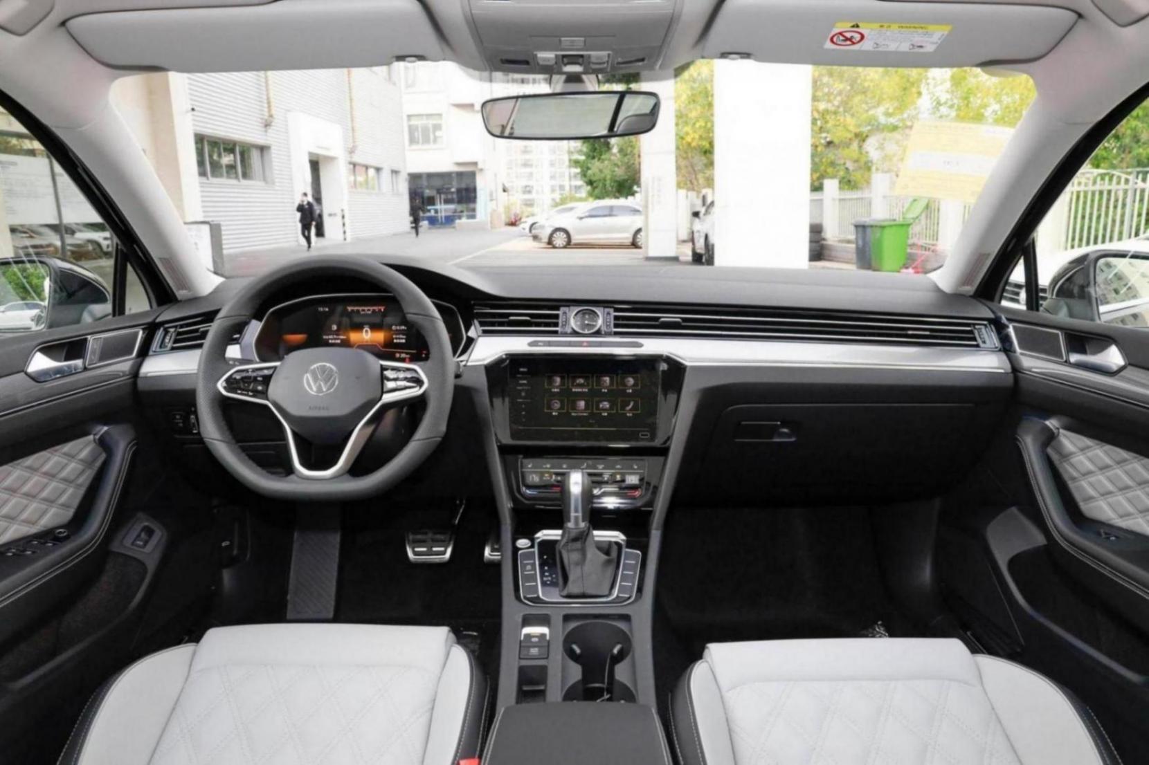 全新邁騰6月將上市!老款現(xiàn)優(yōu)惠近4萬,該等新還是選舊?