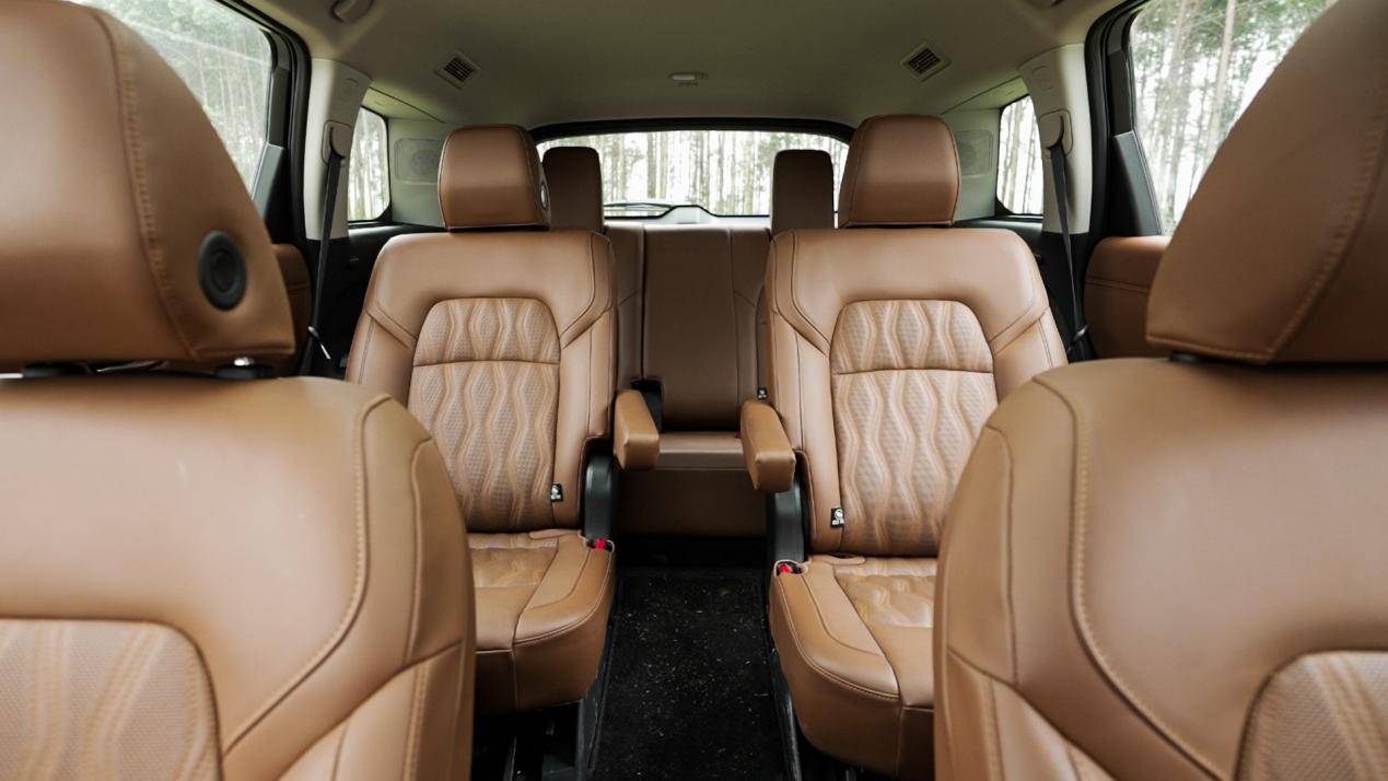 東風日產探陸硬剛漢蘭達,誰才是大空間SUV的上上選?