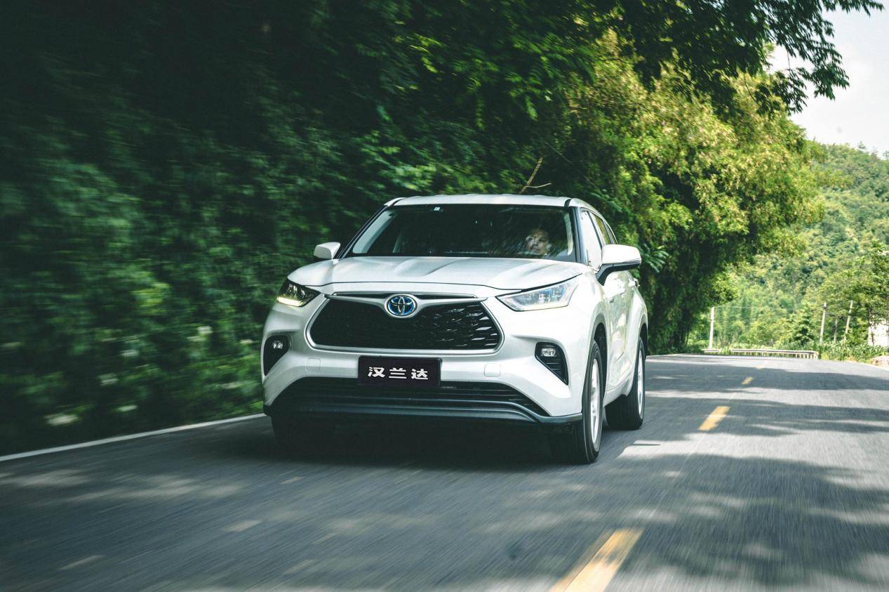 東風日產探陸硬剛漢蘭達,誰才是大空間SUV的上上選?