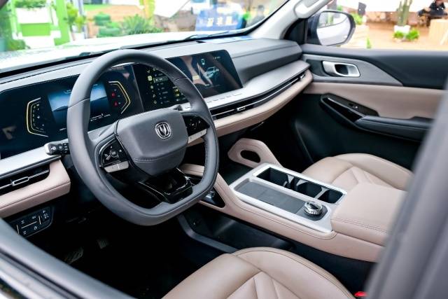 上市三個月又上新,長安獵手誠意拉滿,絕對OK