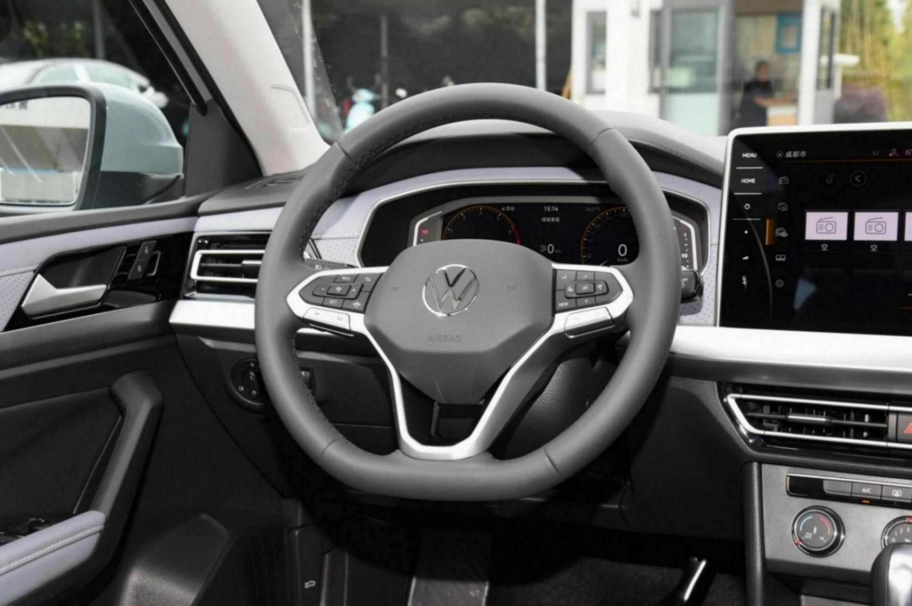 降價果然還是有效!朗逸跌幅達4.5萬,一個月賣出25696輛