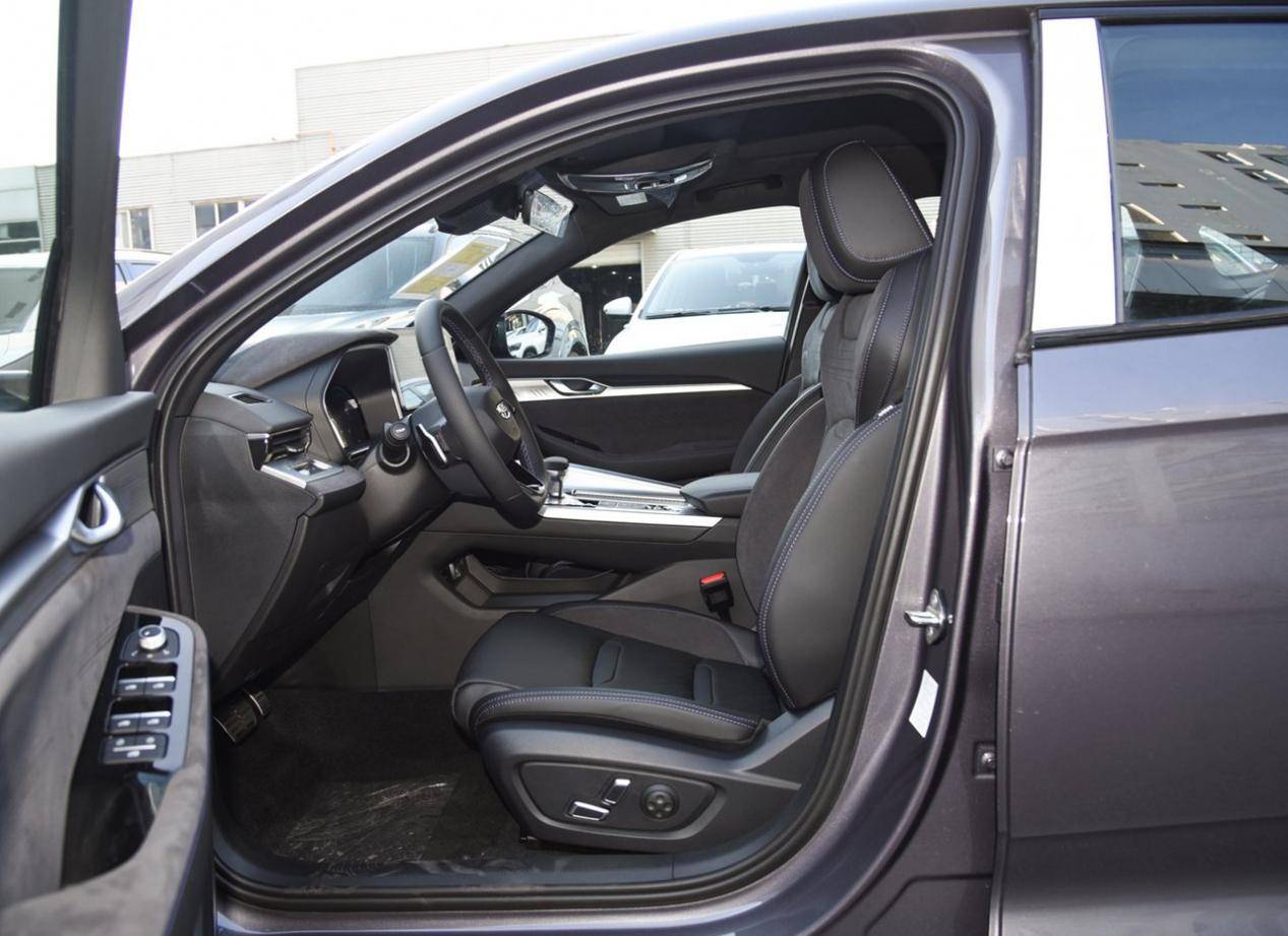 星瑞的銷量還能破萬,看來吉利的燃油技術是深得用戶的認可