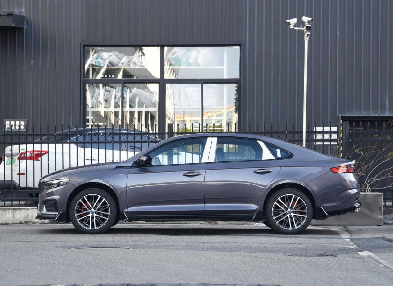 星瑞的銷量還能破萬,看來吉利的燃油技術是深得用戶的認可