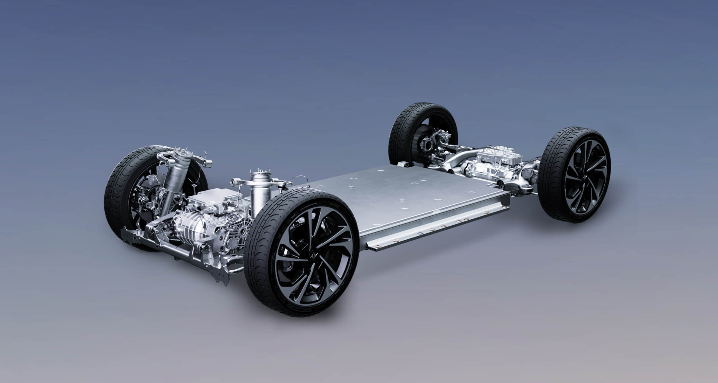 15萬級“最強”電車!準4.9米大車3.9秒破百,續航620公里