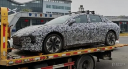 小鵬MONA首款車官宣圖發(fā)布!第二品牌成系列車型?