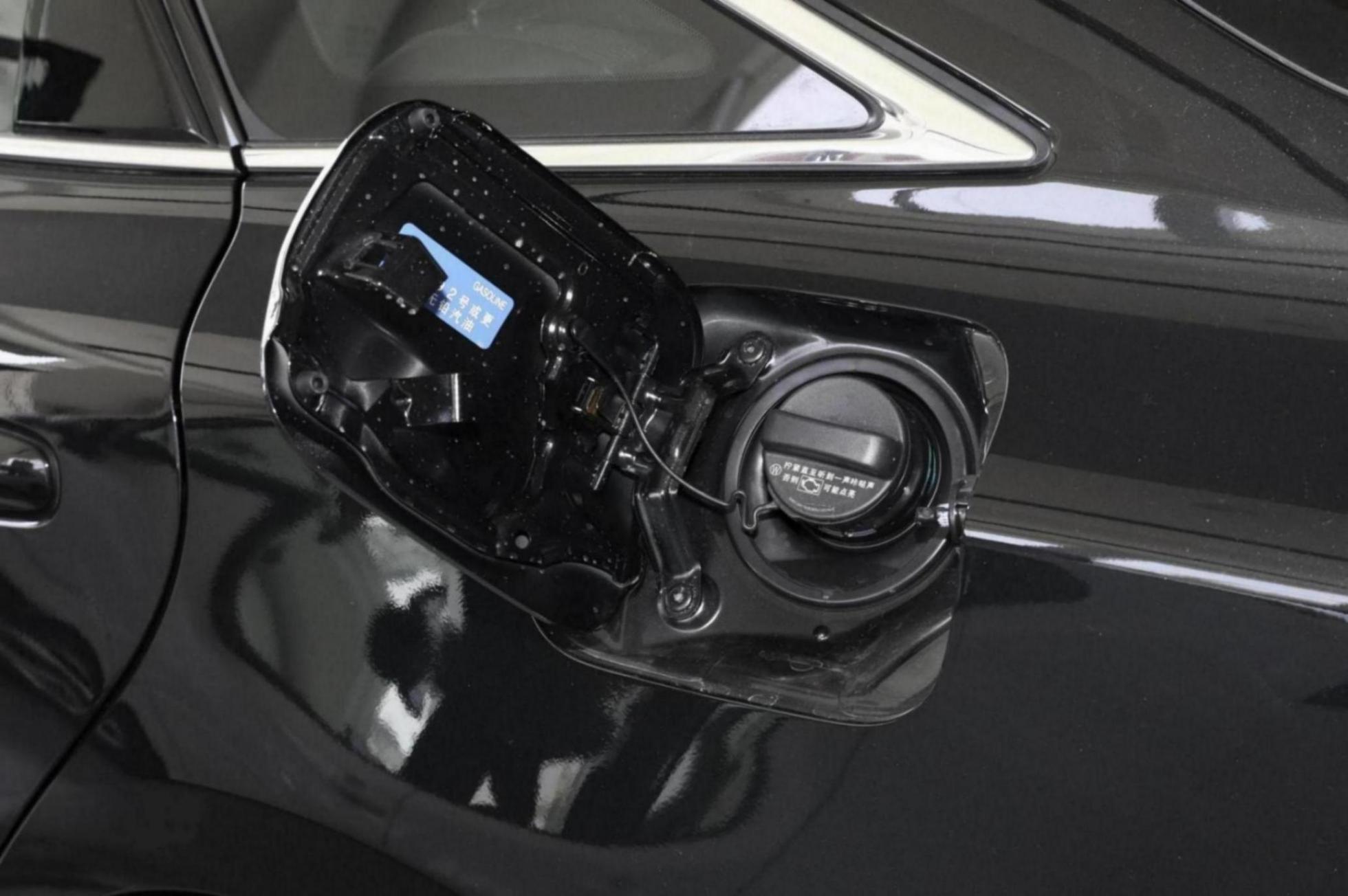 豐田也陷入“價格戰”,亞洲龍最大降幅達5.6萬,依然被冷落