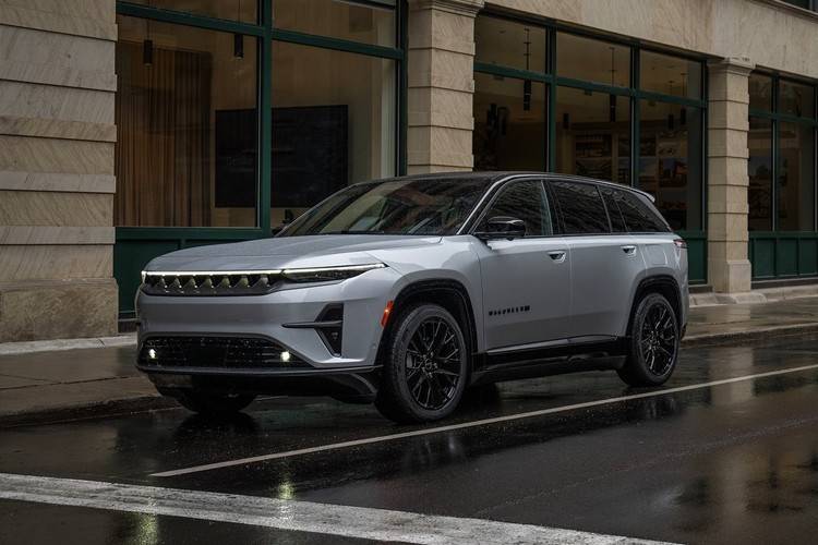 Jeep推出首款純電產品,電動硬派越野有沒有搞頭?