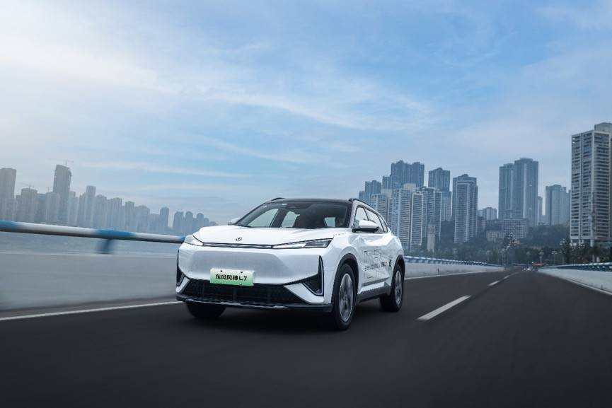 風神L7 西南區域上市暨首批用戶交付,有多少西南帥哥美女購買?