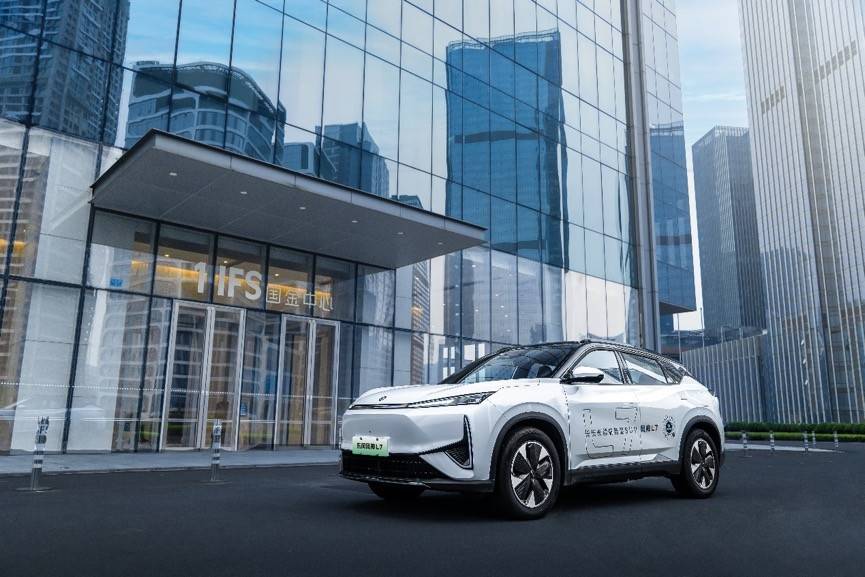 風神L7 西南區域上市暨首批用戶交付,有多少西南帥哥美女購買?