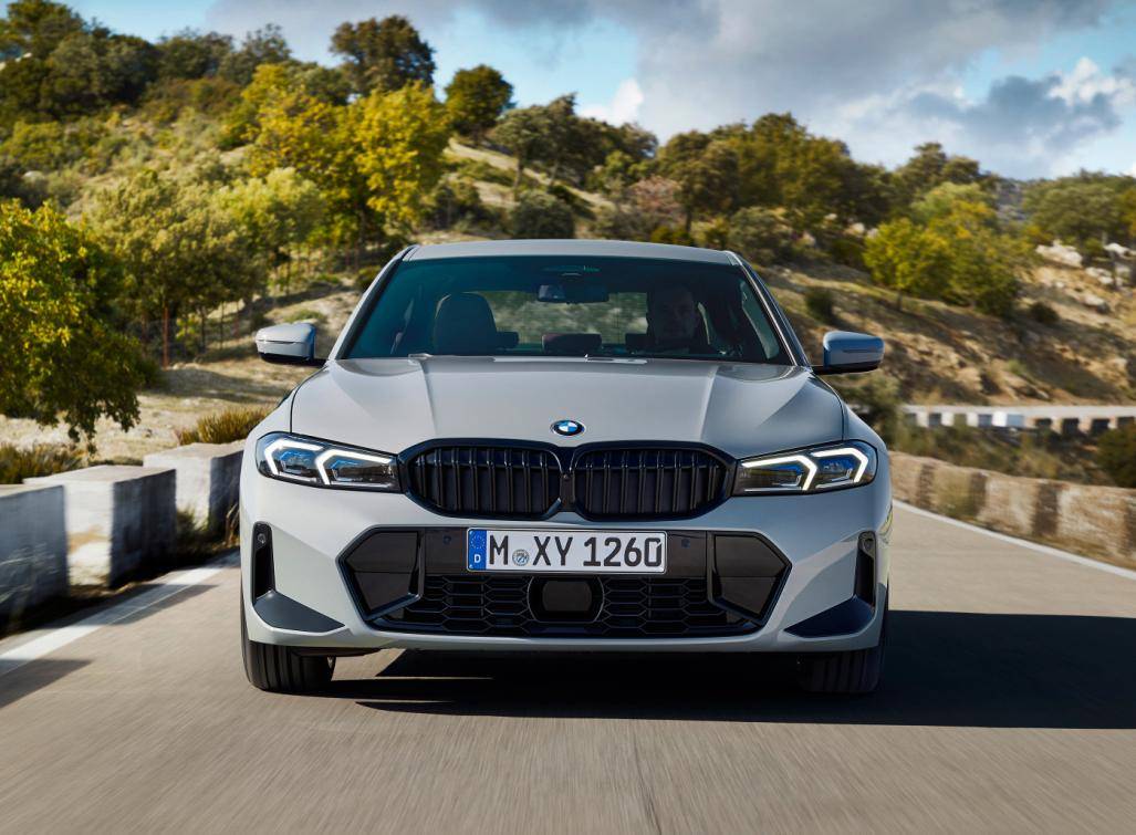 30萬出頭買豪華中型車?合資的?我來給你推薦三款 2cc5c420279112a04120e96a3909958b