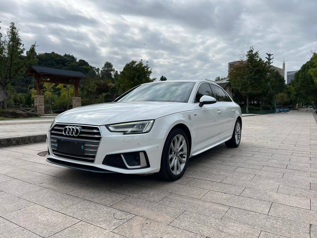 30萬出頭買豪華中型車?合資的?我來給你推薦三款 788baed09173ea7bd26b427d86ccb378