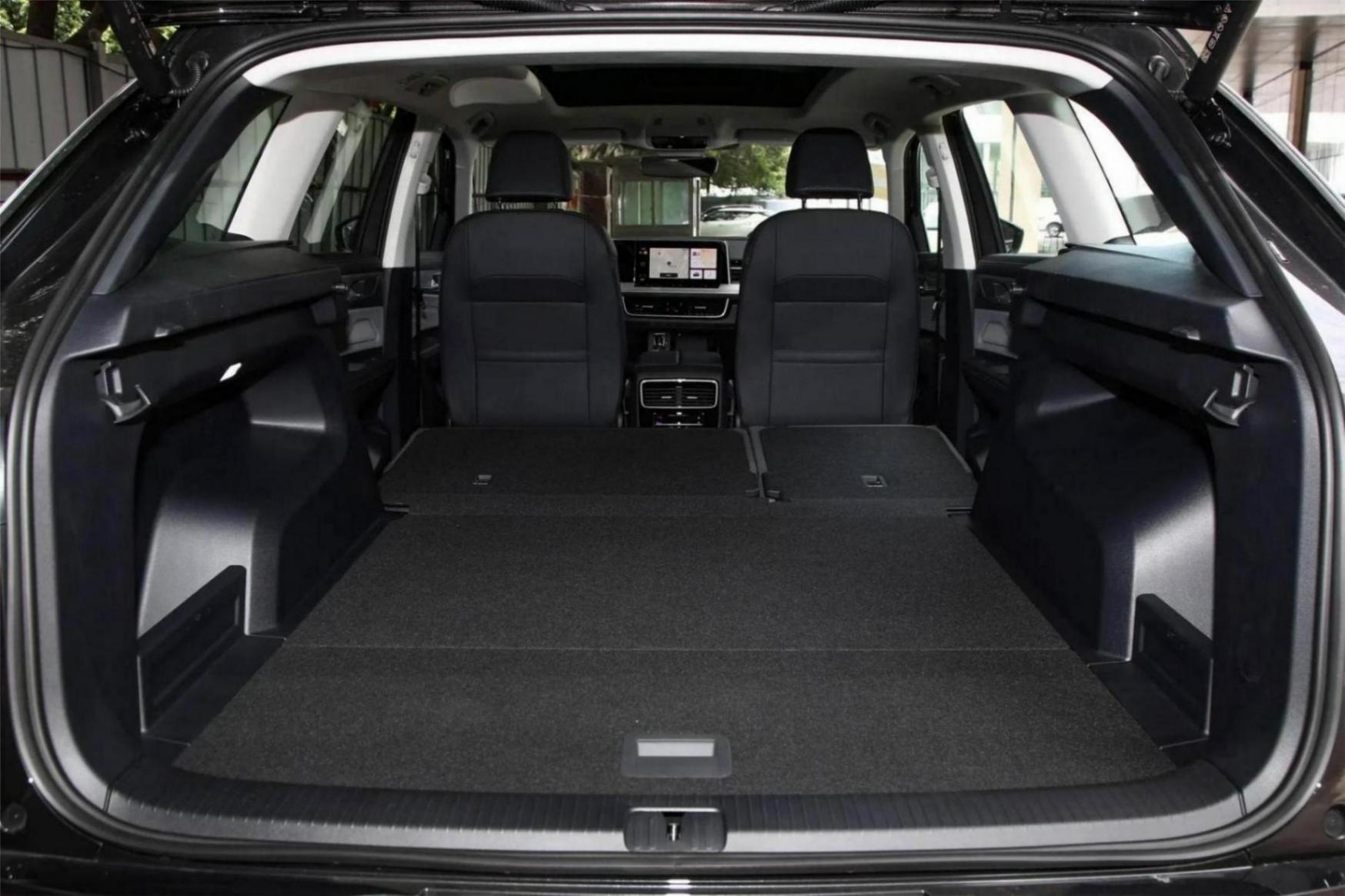 一汽大眾攬巡:外觀設(shè)計(jì)出眾,空間是真的大,值不值得入手?