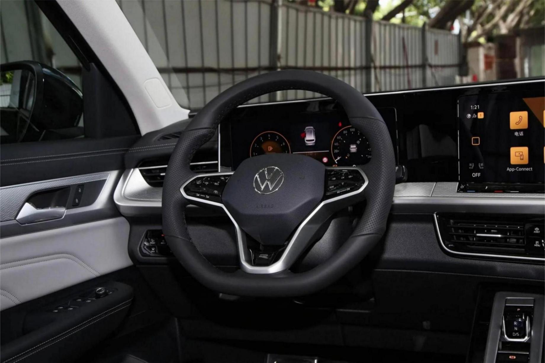 一汽大眾攬巡:外觀設(shè)計(jì)出眾,空間是真的大,值不值得入手?