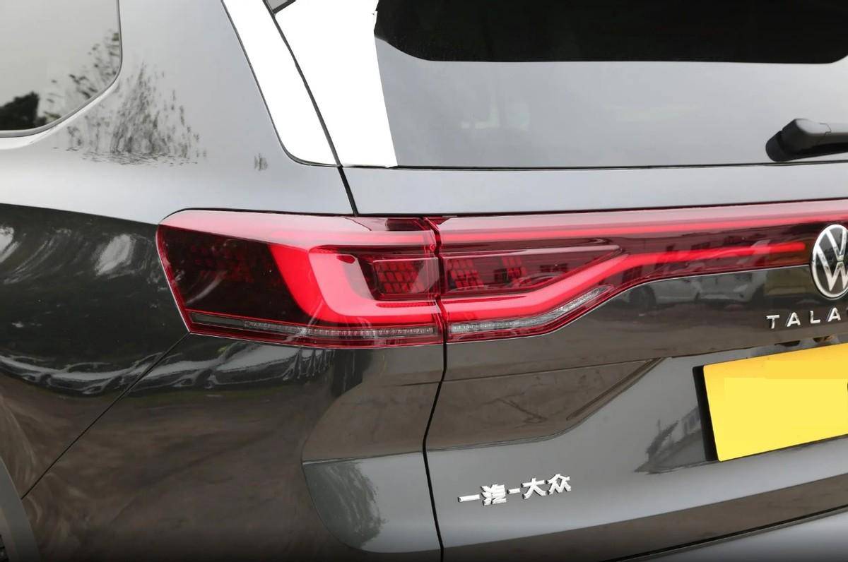 攬境眾享款官降至高4.3萬(wàn),3排大空間+V6動(dòng)力,誰(shuí)能比它更懂家?