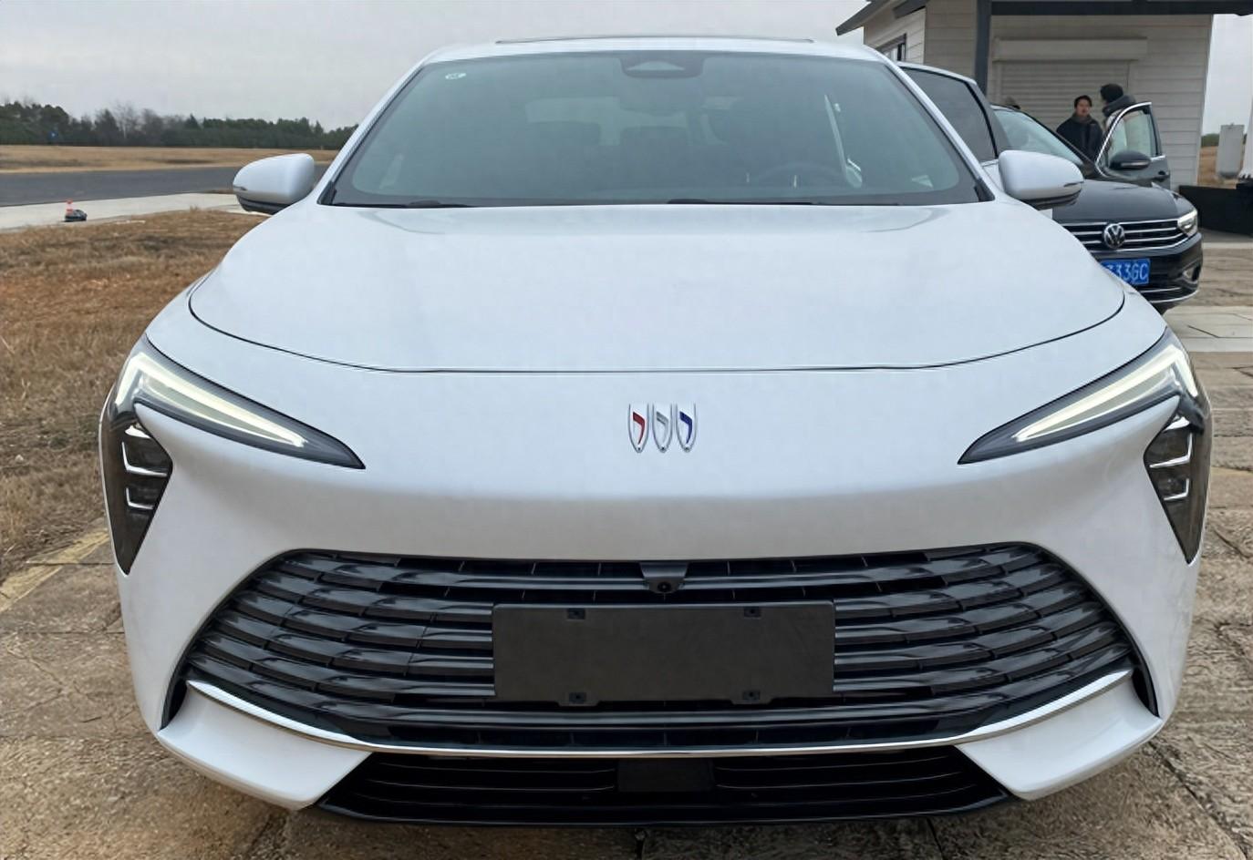 如果還堅持選燃油車,曾經(jīng)非常經(jīng)典的思域和君越值得選嗎?