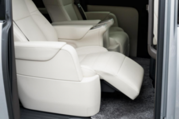 理想MEGA車主真實(shí)分享:兩月后的全家用車感受