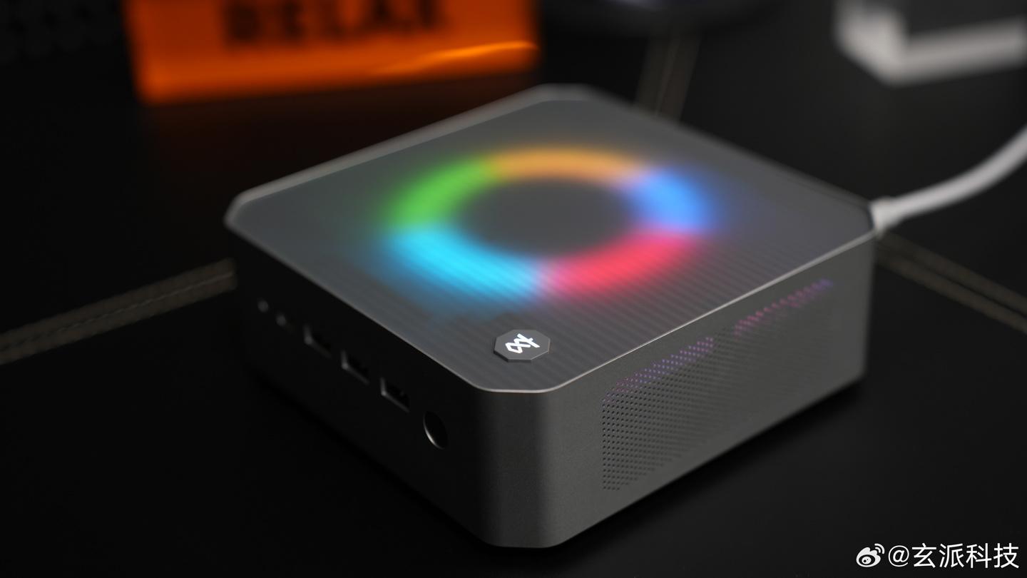 玄派首款迷你主機創世魔方系列發布:80W 8845HS、140W PD供電