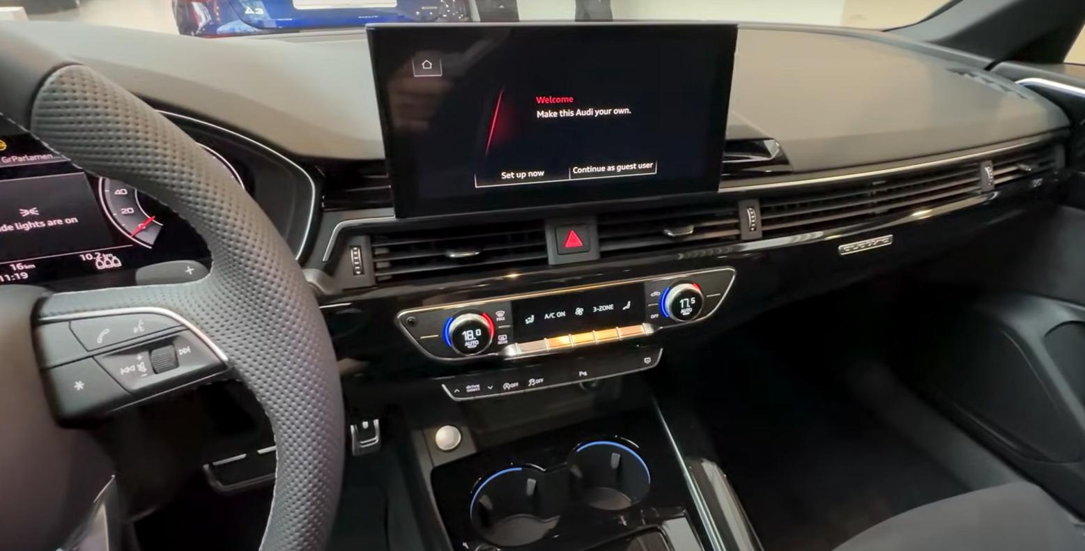 奧迪真夠狠,走量車型都敢賣到21萬(wàn),而且還是全系2.0T