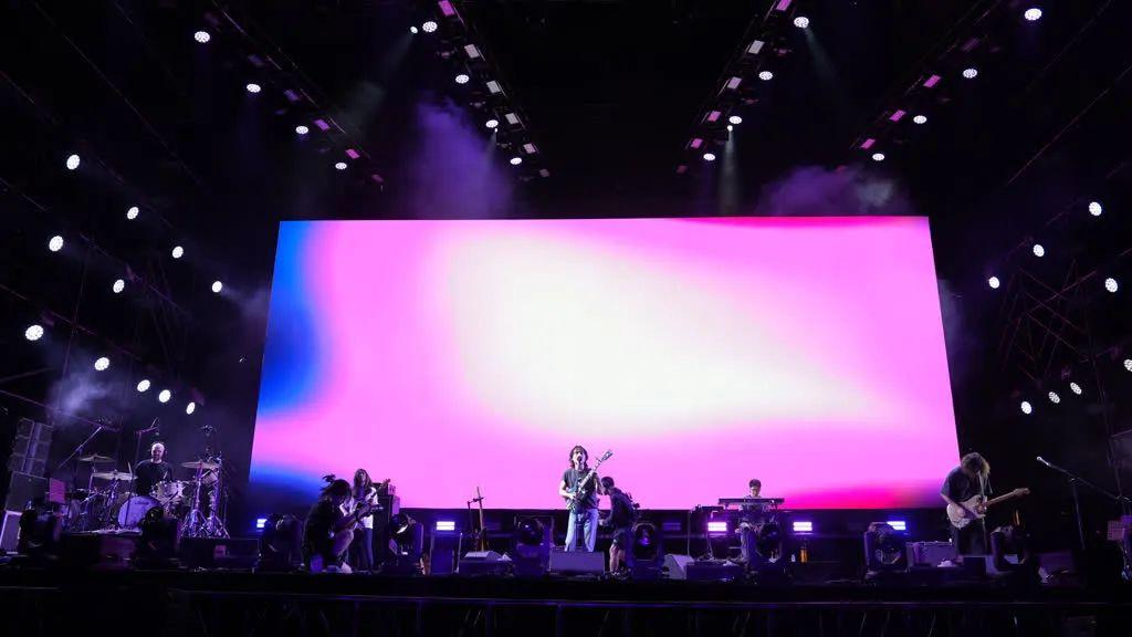 夏韻綿長 藝彩飛揚 ‖ 萬人火熱live現場!QQ音樂巔峰音樂節在綿陽游仙小枧濕地公園火爆開啟!