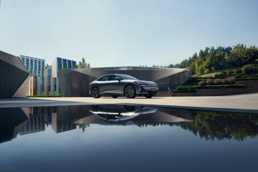 新增560MAX版,極狐阿爾法S5正式上市,限時(shí)15.18萬起售