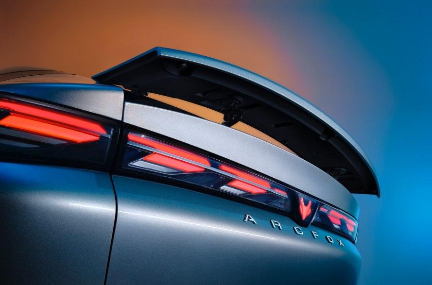 新增560MAX版,極狐阿爾法S5正式上市,限時(shí)15.18萬起售