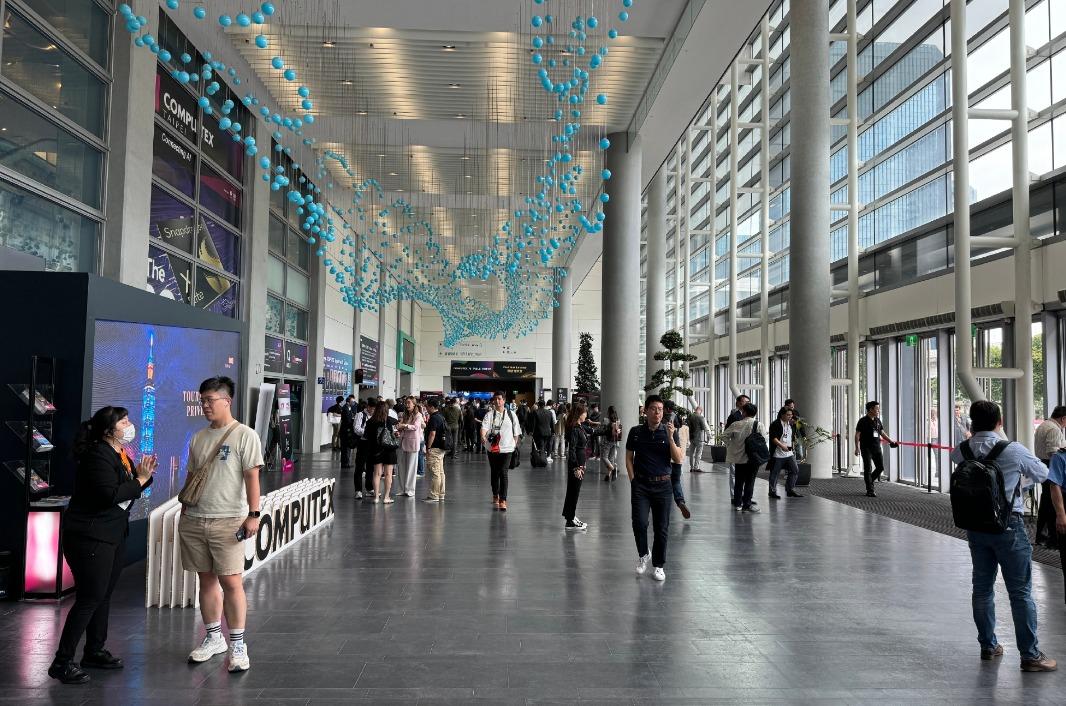 惠普戰(zhàn)66七代COMPUTEX報道實戰(zhàn):AI加持,一人即團(tuán)隊