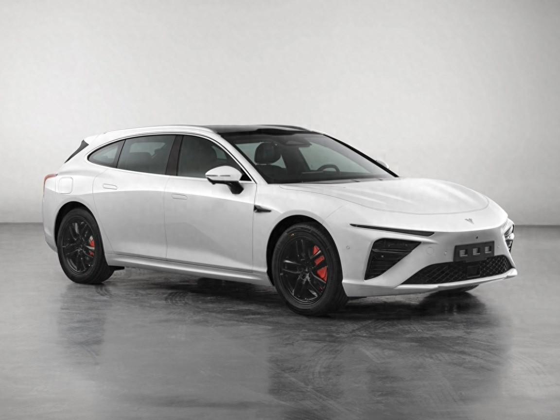 張勇:哪吒新車將于8月發(fā)布/9月交付,內(nèi)部口號(hào)“重新定義轎車”