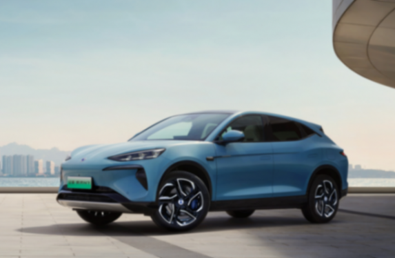 寶馬i3跌入15萬級市場!極氪001、騰勢N7如何接招?