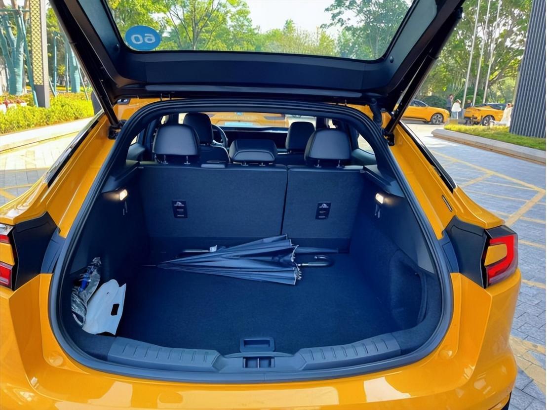 大馬力混動還得是福特,蒙迪歐運動版新鮮試駕分享