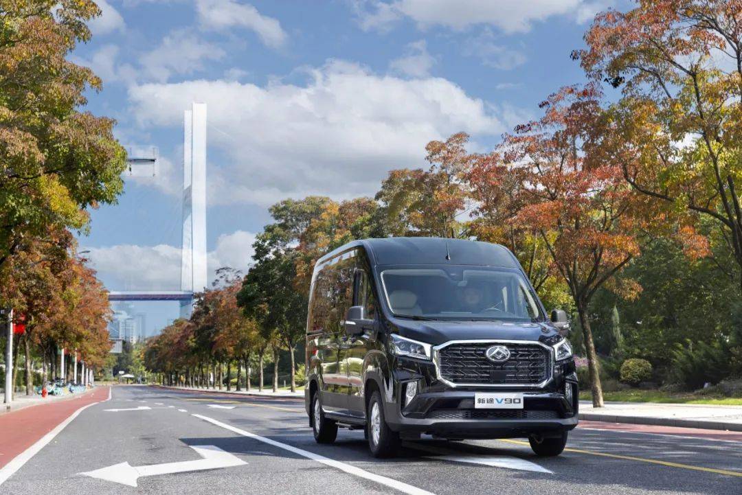 爆款價14.18萬元起 上汽大通MAXUS“新途”輕客雙擎駕到